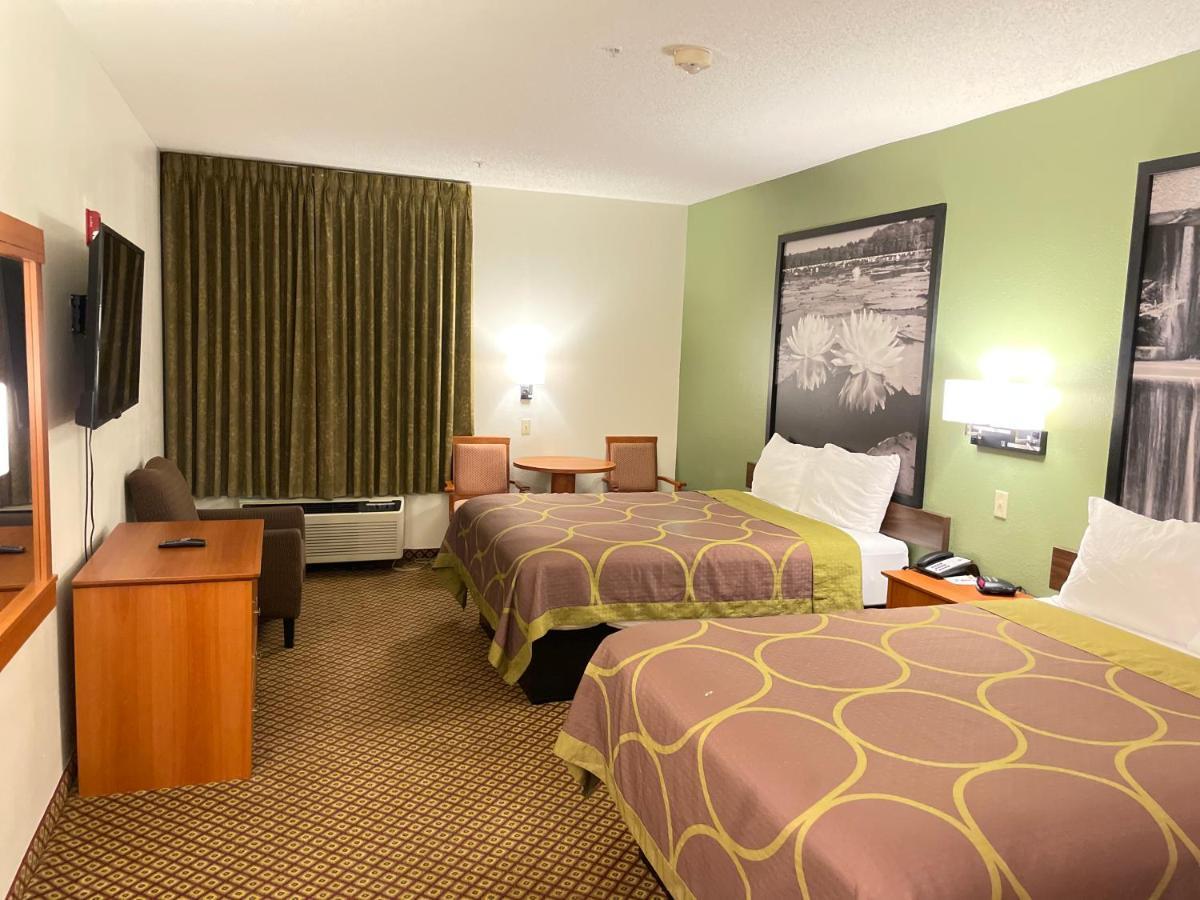 Super 8 By Wyndham Downtown South